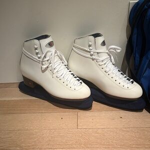 White Leather Womens Ice Skates Riedell